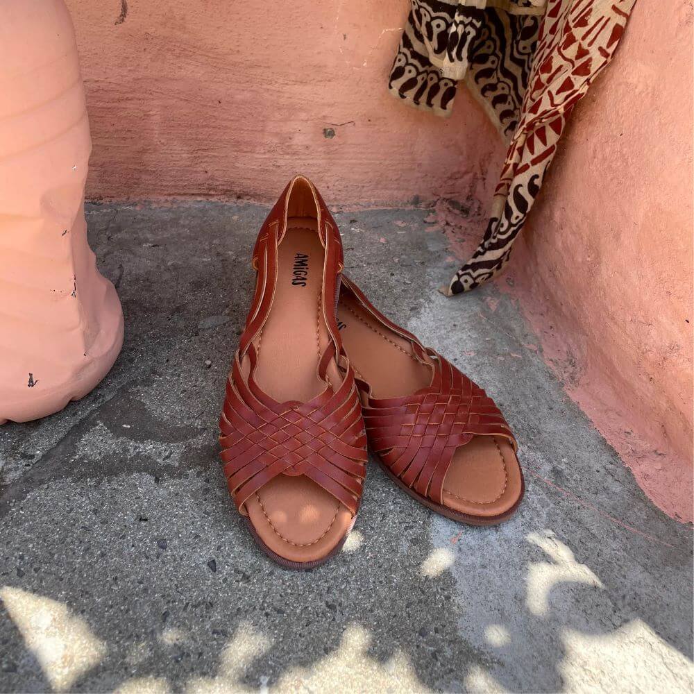 AMiGAS Sandals Namorada Kastanie Zürich cotedazurich