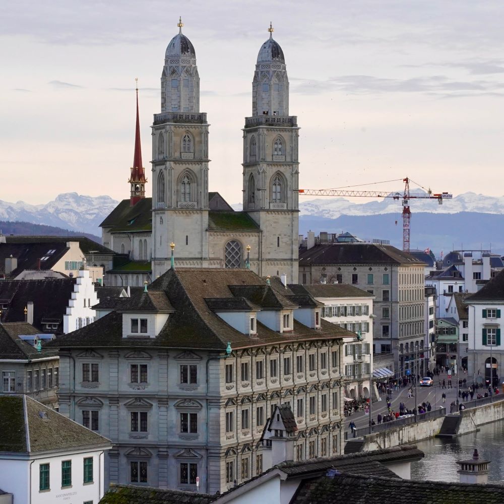 Gatya Goes Zürich Grossmünster cotedazurich